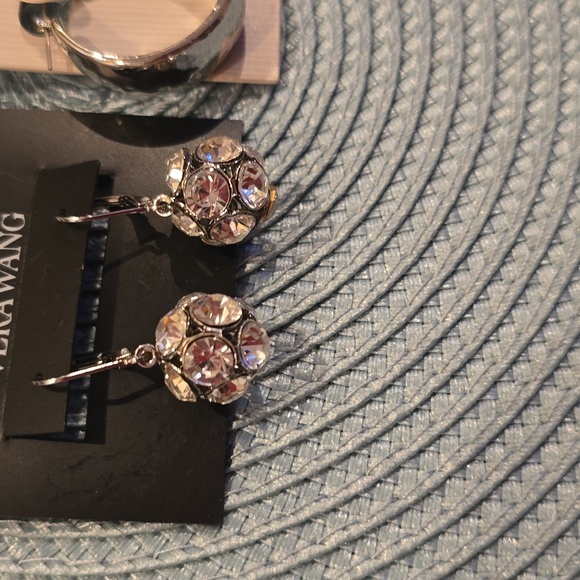 SIMPLY VERA & WORTHINGTON WOMEN'S FASHION JEWELRY SILVERTONE EARRINGS … - Picture 4 of 9